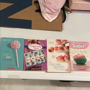 Scholastic Cupcake Themed Book Set